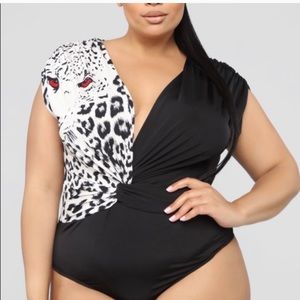 NWT fashion nova bodysuit
